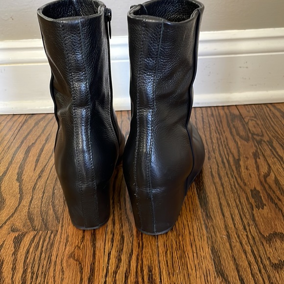 VINCE Michela booties $495 vero cuoio Made in Italy - Picture 5 of 6